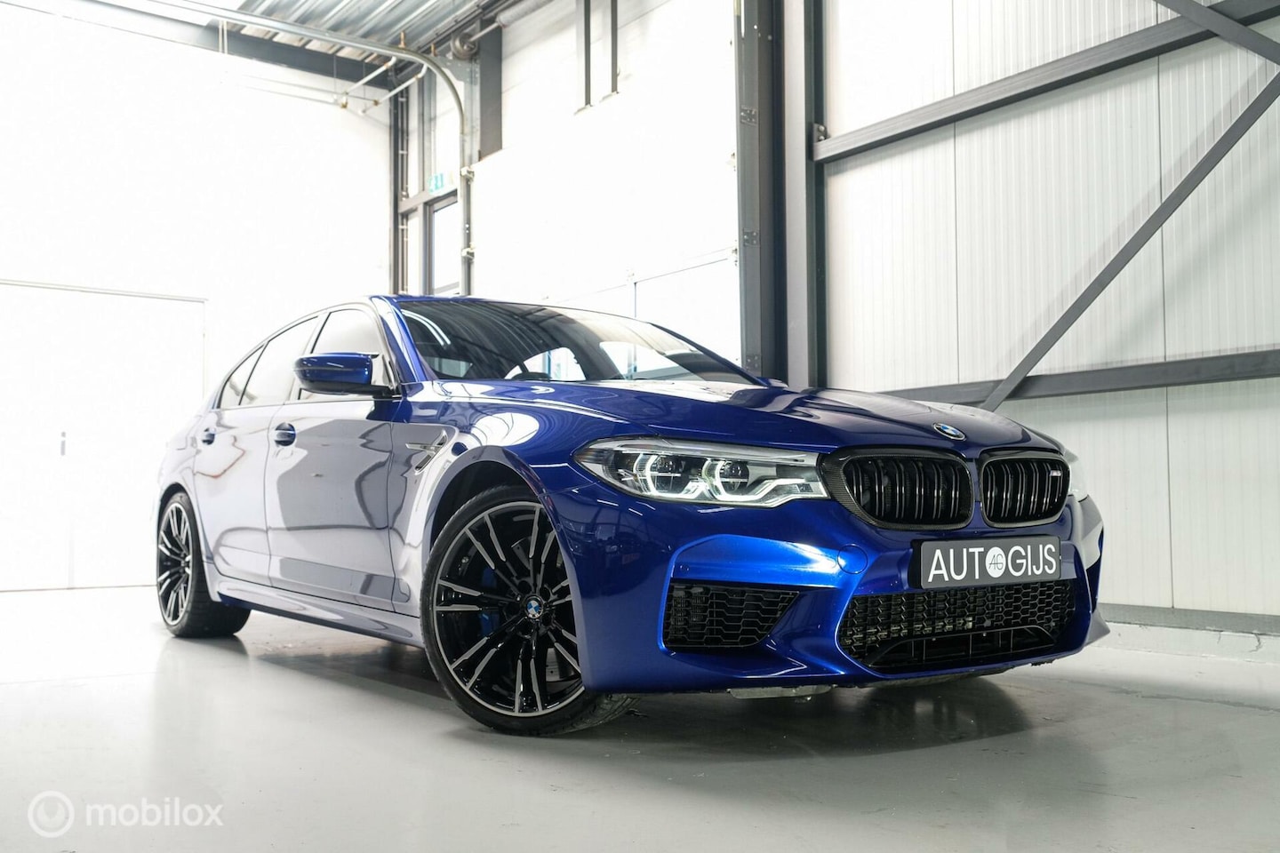 BMW M5 - 5-serie 600 pk | Bay Marina Blue | Individual | HUD | Memory | Harman Kardon | - AutoWereld.nl