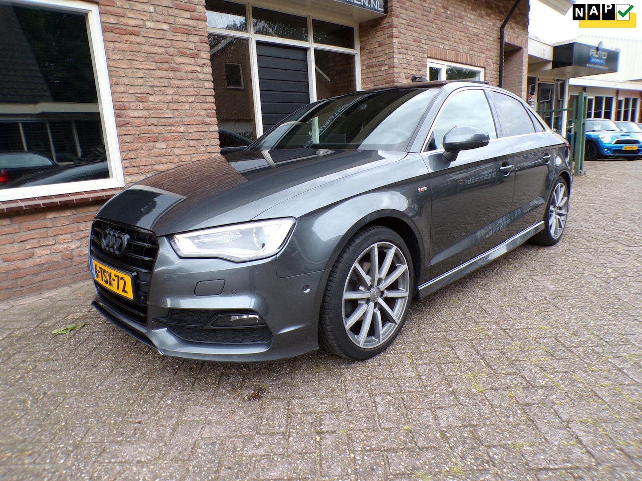 Audi A3 Limousine - 1.4 TFSI CoD Ambition Pro Line S Automaat / Navi / Panoramadak - AutoWereld.nl