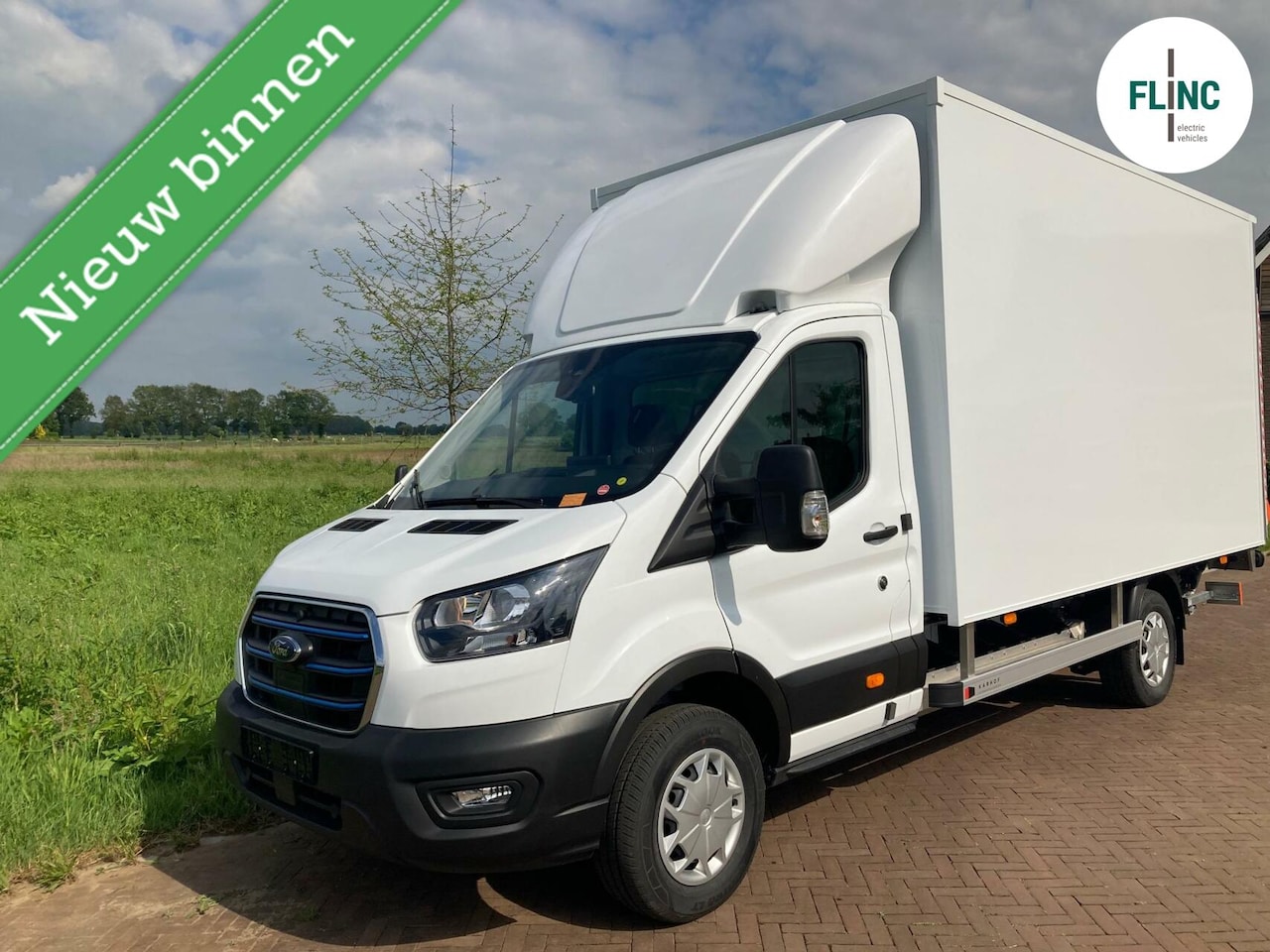 Ford E-Transit - 425 L4H1 + Karhof laadbak dHollandia laadklep - AutoWereld.nl