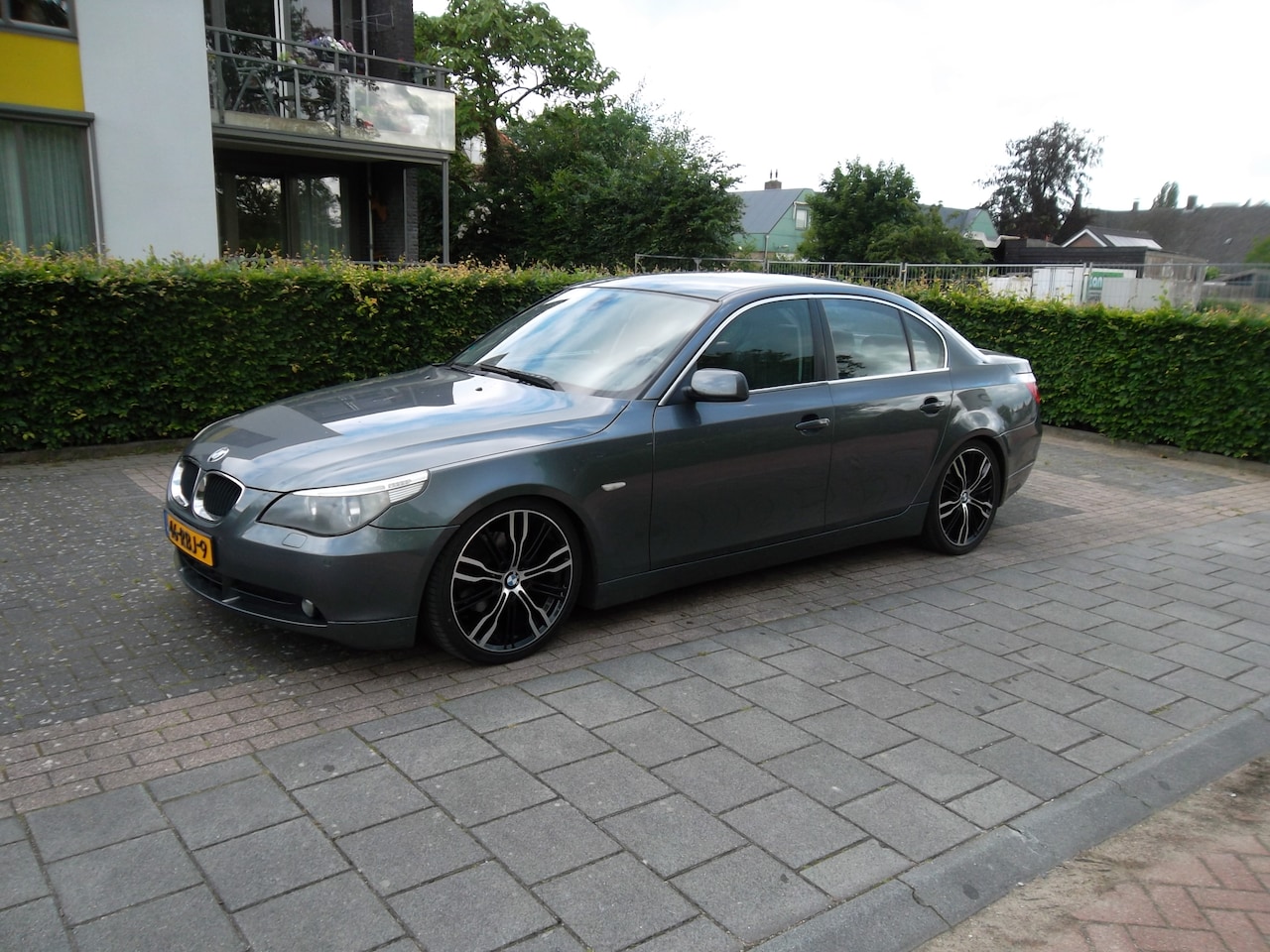 BMW 5-serie - 520i 170PK 2005 Grijs Handbak 18 Inch Velgen - AutoWereld.nl