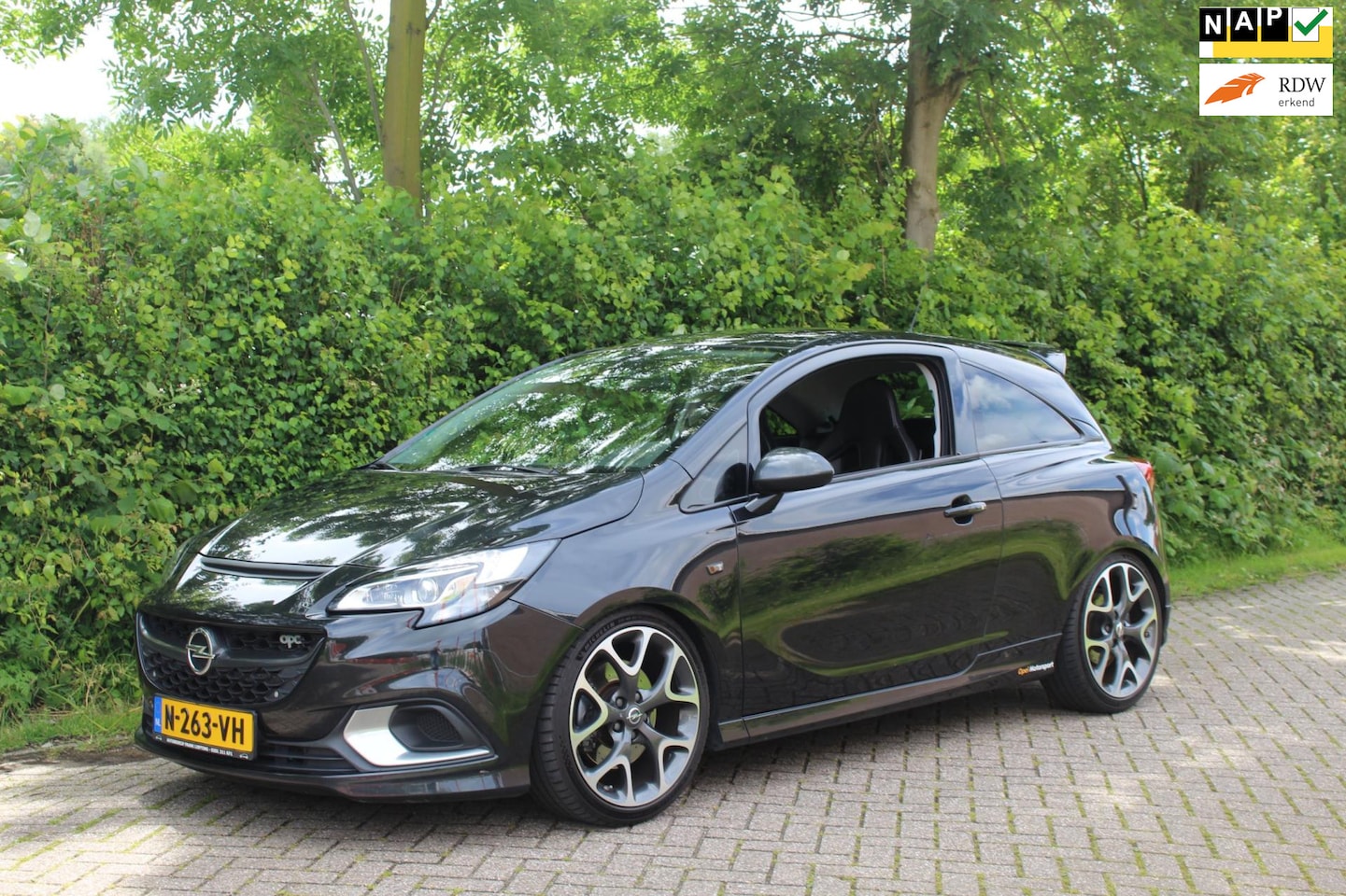 Opel Corsa - 1.6 Turbo OPC Performance - AutoWereld.nl