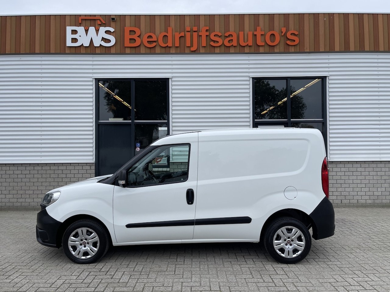 Fiat Doblò Cargo - 1.3 MJ L1H1 Actual / vaste prijs rijklaar € 5950 ex btw / lease vanaf € / airco / parkeers - AutoWereld.nl