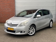 Toyota Verso - 1.8 VVT-i Dynamic | AUTOMAAT | NAVI| LEER| PANO| NEW APK