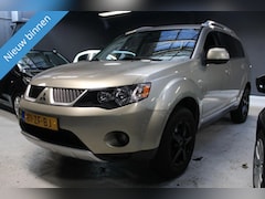 Mitsubishi Outlander - 2.0 DI-D Intense