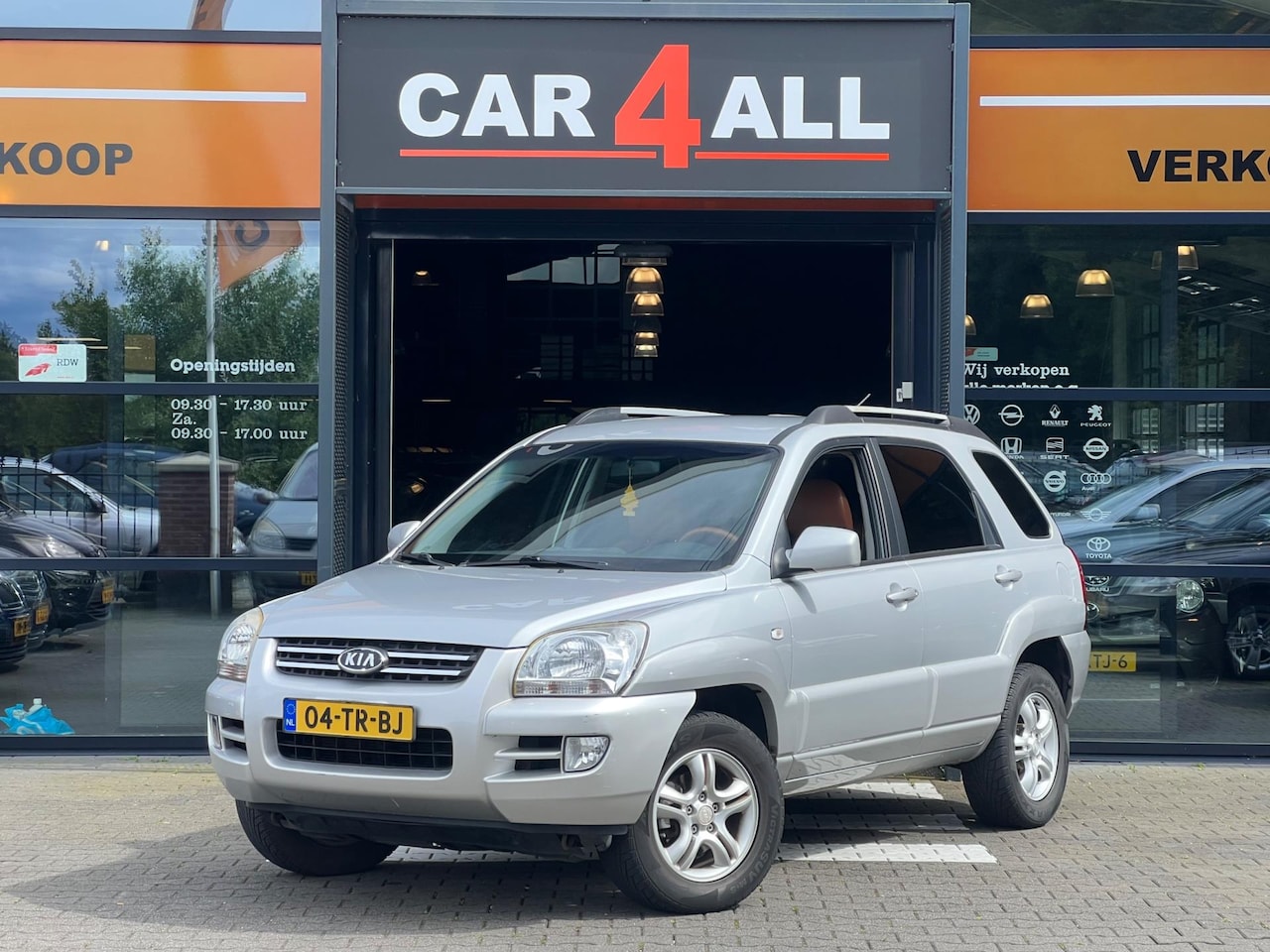 Kia Sportage - 2.0 CVVT M-bition CRUISE/CLIMA/PDC/LEDER/4XELEKRAMEN/STLVRM - AutoWereld.nl