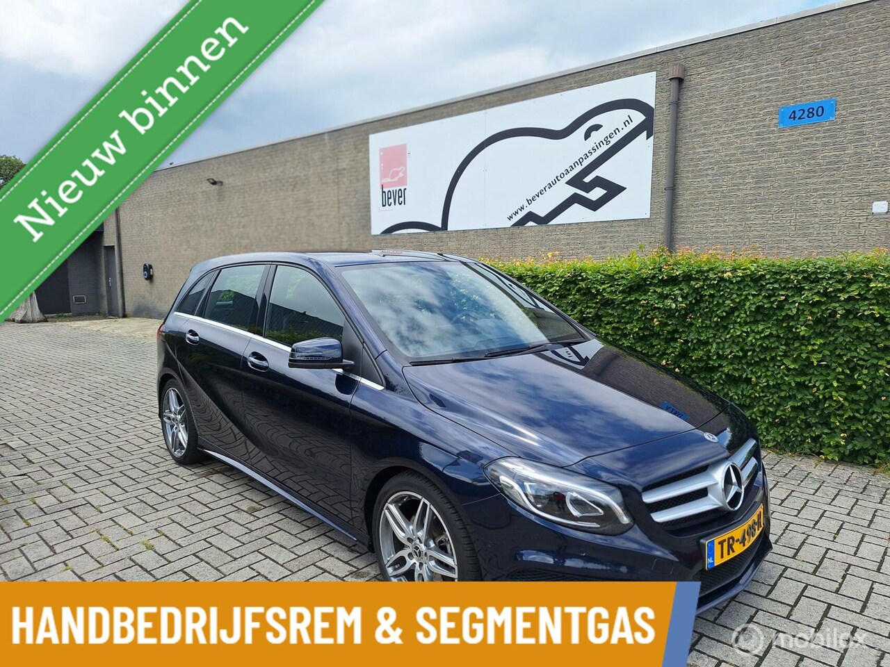 Mercedes-Benz B-klasse - 180 Business Solution AMG Upgrade Edition 180 Business Solution AMG Upgrade Edition - AutoWereld.nl