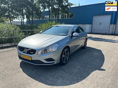 Volvo S60 - 1.6 T3 R-Design Automaat 118.000 KM NAP Navi Airco APK