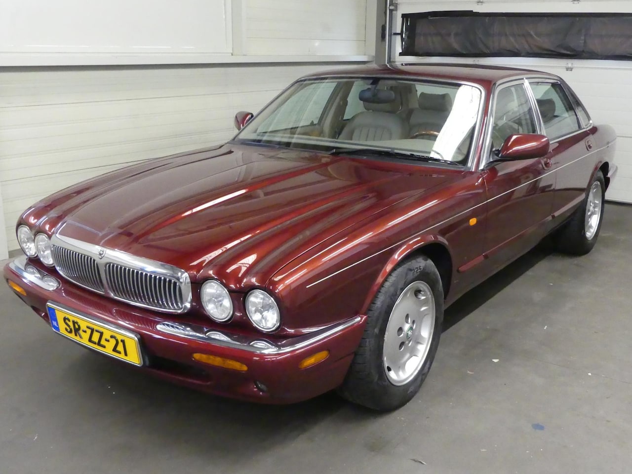 Jaguar Sovereign - 4.0 V8 - Automaat - Leer - Keurige staat! - AutoWereld.nl