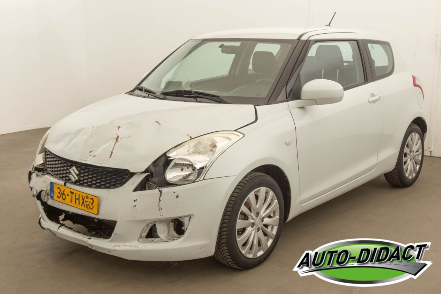 Suzuki Swift - 1.2 Airco Exclusive EASS - AutoWereld.nl