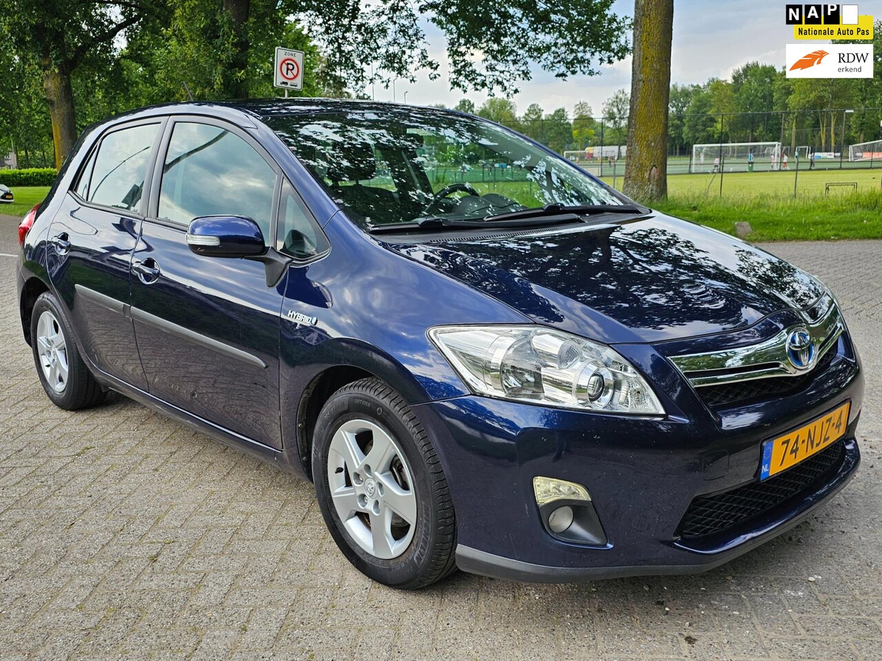 Toyota Auris - 1.8 Full Hybrid Aspiration 1e eigenaar dealer onderhouden airco cruis control - AutoWereld.nl