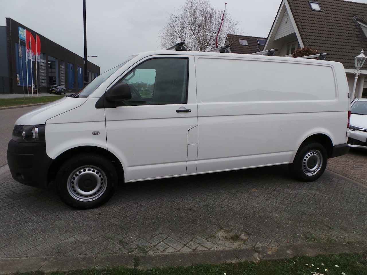 Volkswagen Transporter - 2.0 TDI L2H1 140pk DSG Airco,Cruise,Navi,Pdc - AutoWereld.nl