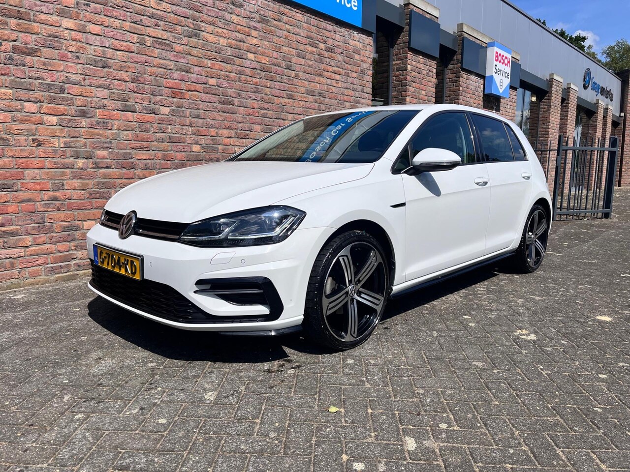 Volkswagen Golf - 1.5 TSI Highline Business R 1.5 TSI Highline Business R - AutoWereld.nl