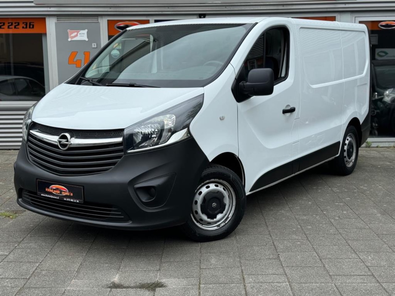 Opel Vivaro - 1.6 CDTI Edition Navigatie Led Airco Euro6 L1H1 Frisse Bus! - AutoWereld.nl