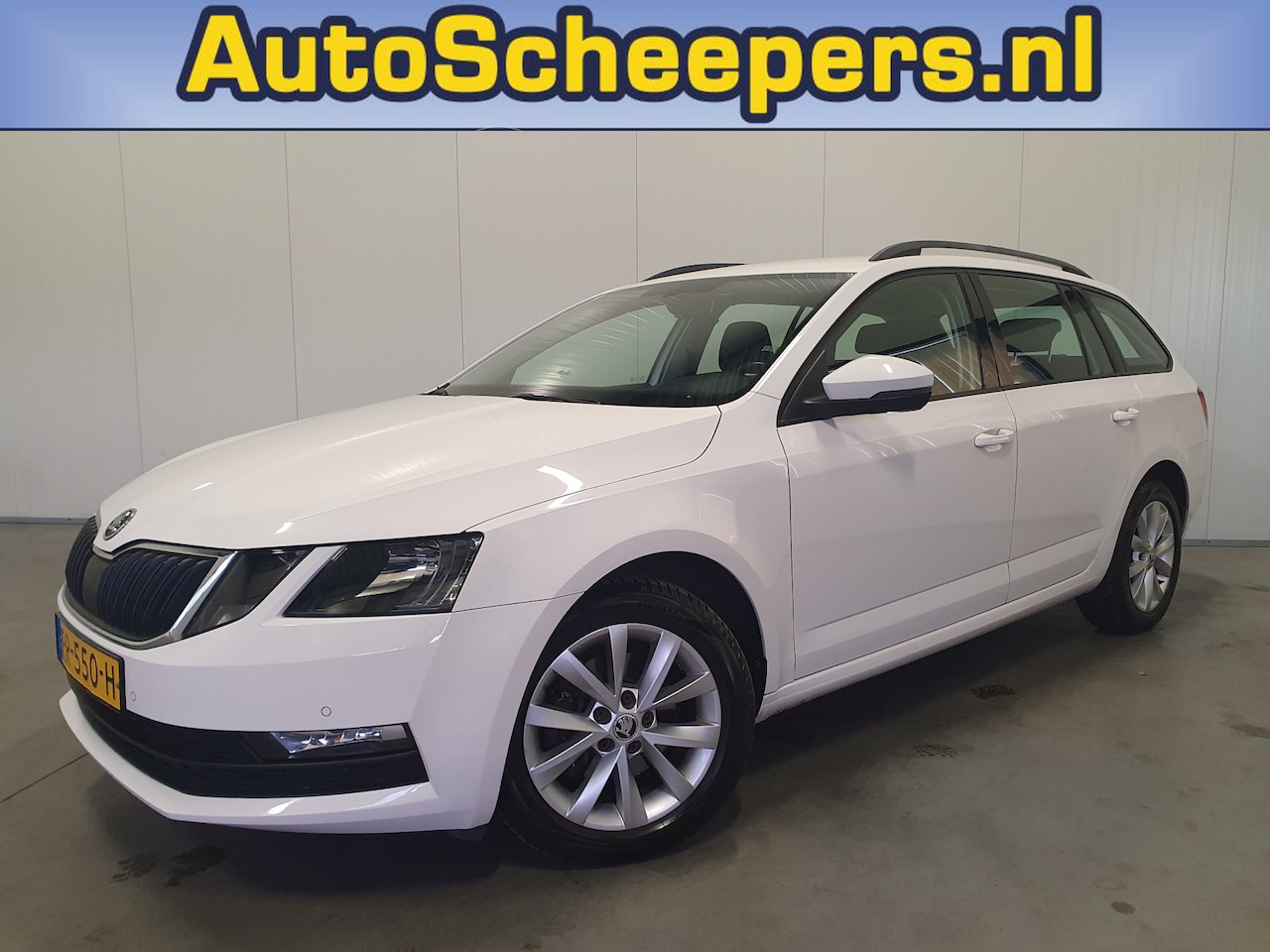 Skoda Octavia Combi - 1.0 TSI Greentech Ambition Business PDC/CAMERA/NAVI/CLIMA/LMV - AutoWereld.nl