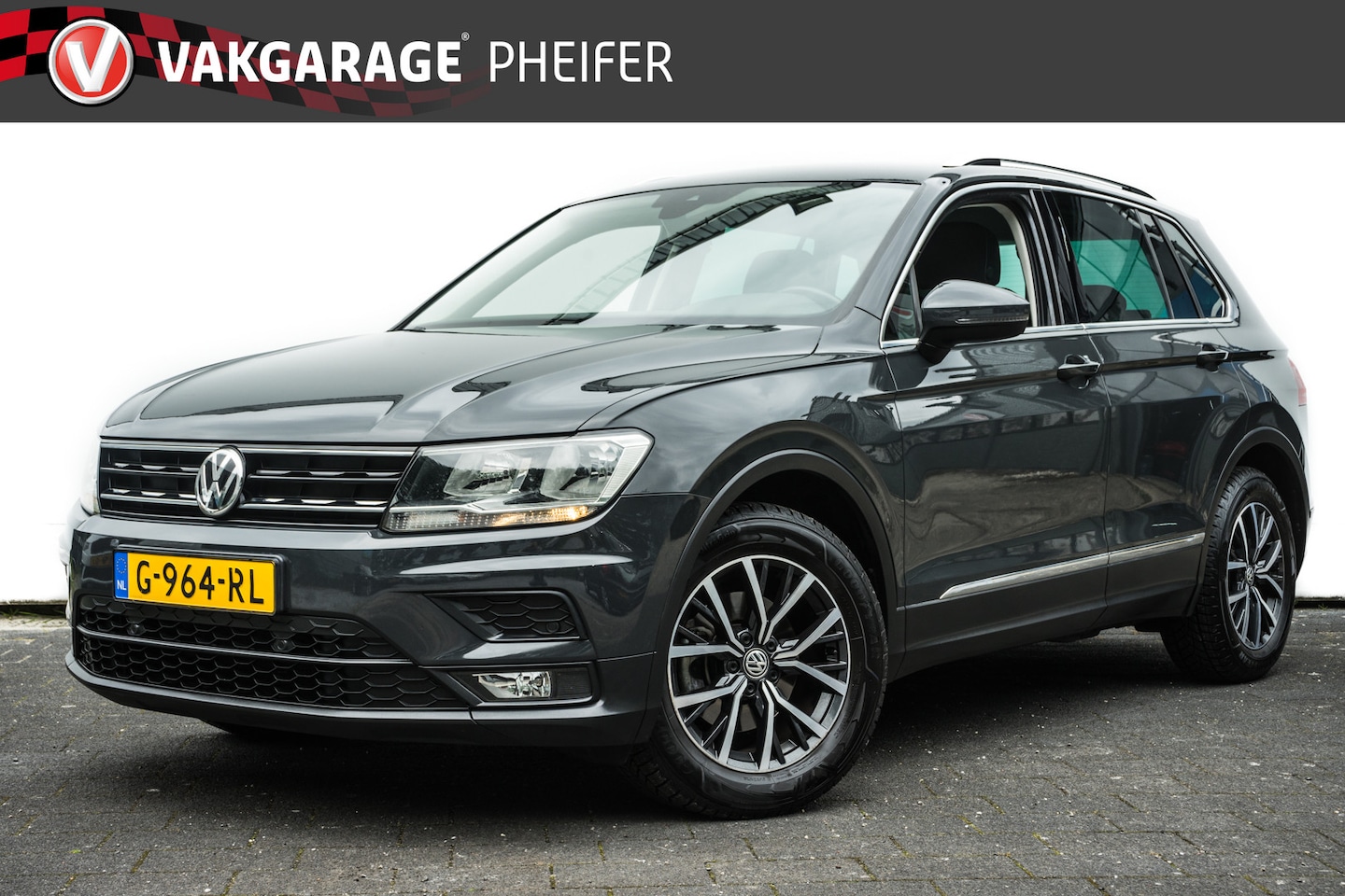 Volkswagen Tiguan - 1.5 TSI Comfortline Business Carplay/ Navigatie/ Pdc v+a/ Climate control/ Adapt. cruise/ - AutoWereld.nl