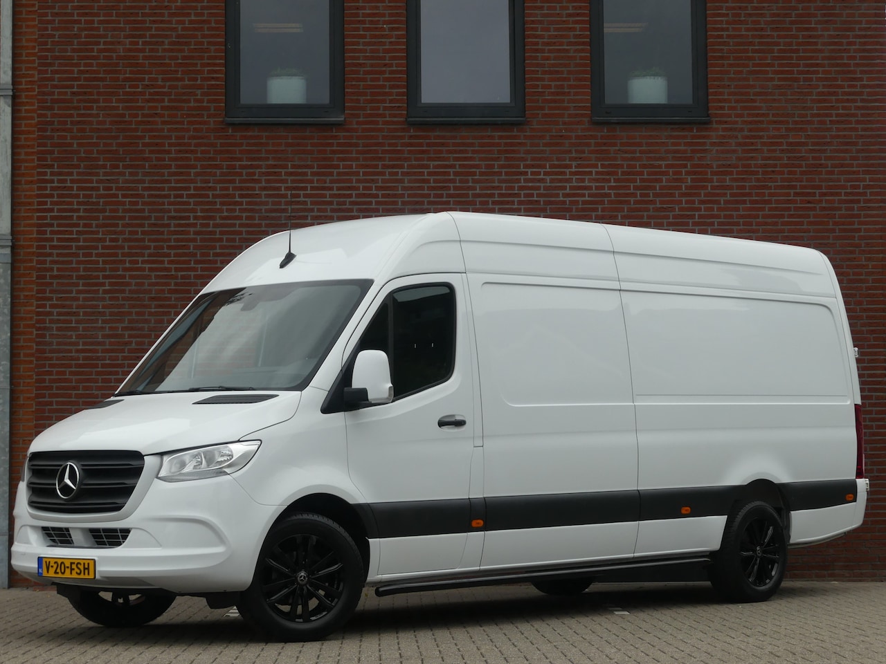 Mercedes-Benz Sprinter - 317 CDI L3H2 Camera/Airco/Cruise control - AutoWereld.nl