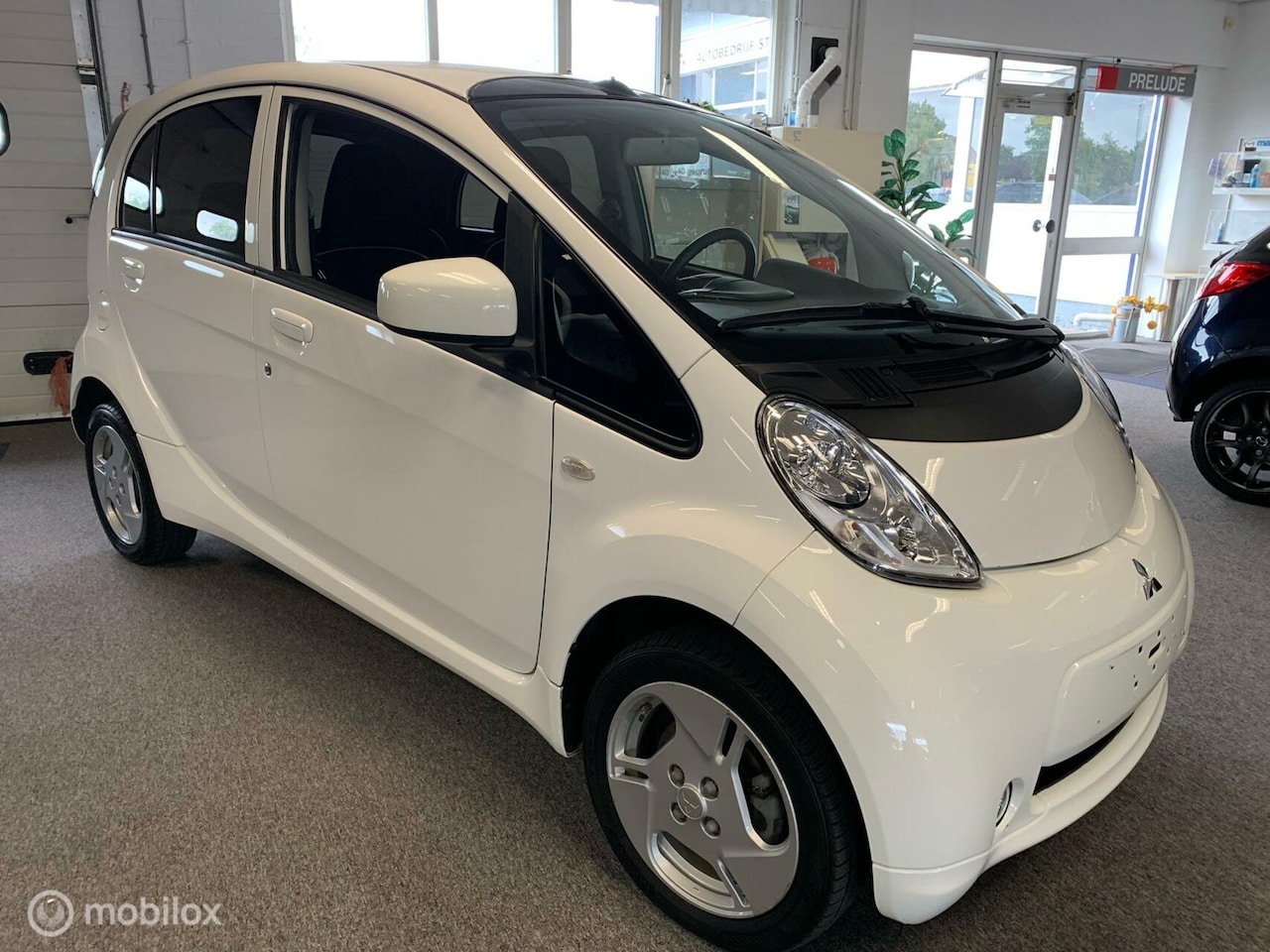 Mitsubishi i-MiEV - 5 Deurs Subsidie € 2000,- ( € 9900 ) 4-peroons - AutoWereld.nl