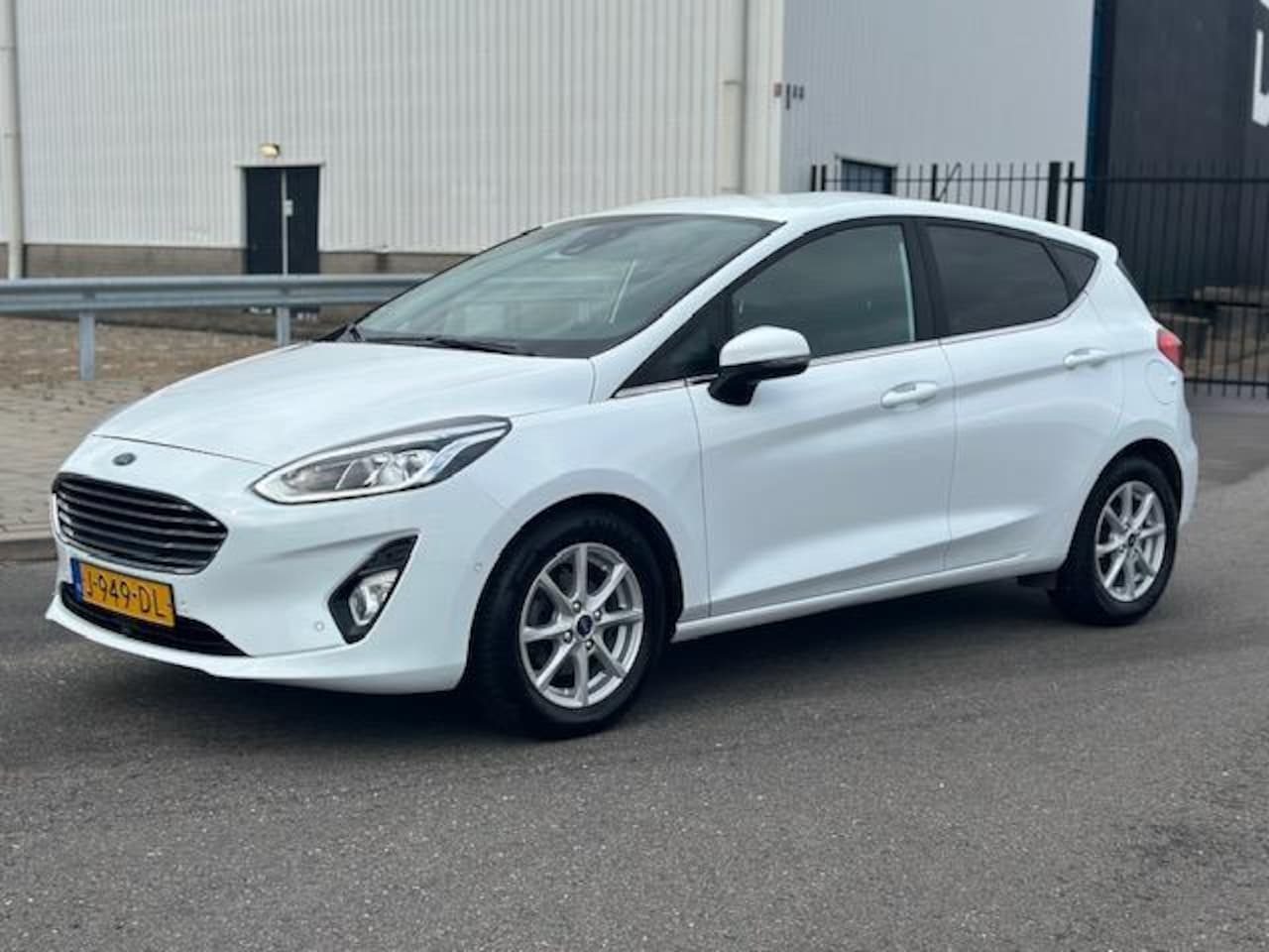 Ford Fiesta - 1.0 EcoBoost Titanium AUTOMAAT-alle opties - AutoWereld.nl