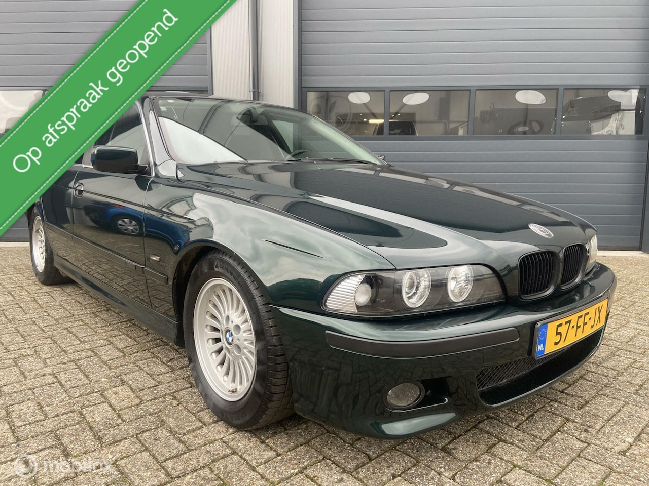 BMW 5-serie - 523i Executive Uitvoering ( Top Staat ) - AutoWereld.nl