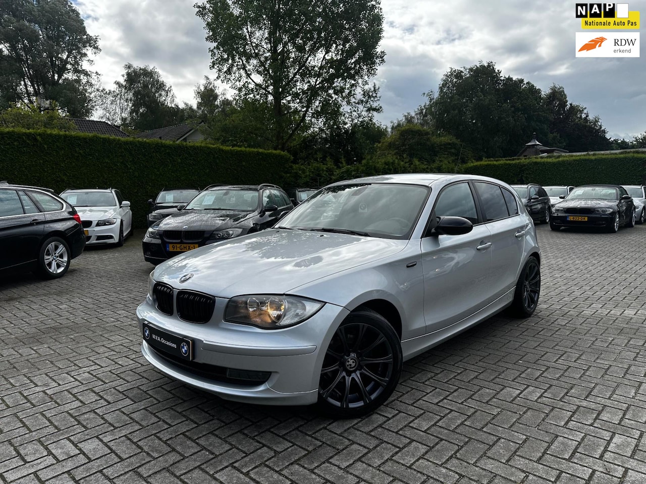 BMW 1-serie - 116i Business Line|Nwe Motor|Airco|17 inch M|Nette staat.. - AutoWereld.nl