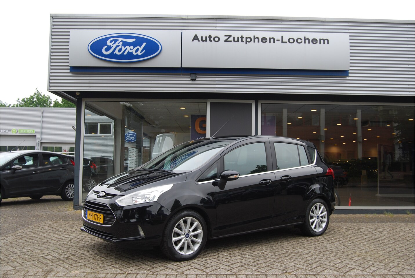 Ford B-Max - 1.0 EcoBoost 100PK Titanium | NAVI | CAMERA | TREKHAAK | PDC | CRUISE CONTROL - AutoWereld.nl