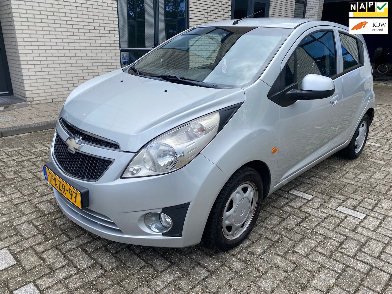 Chevrolet Spark - 1.0 16V LS / APK / AIRCO / 5DRS / NETTE AUTO / MEENEEMPRIJS!!!!! - AutoWereld.nl