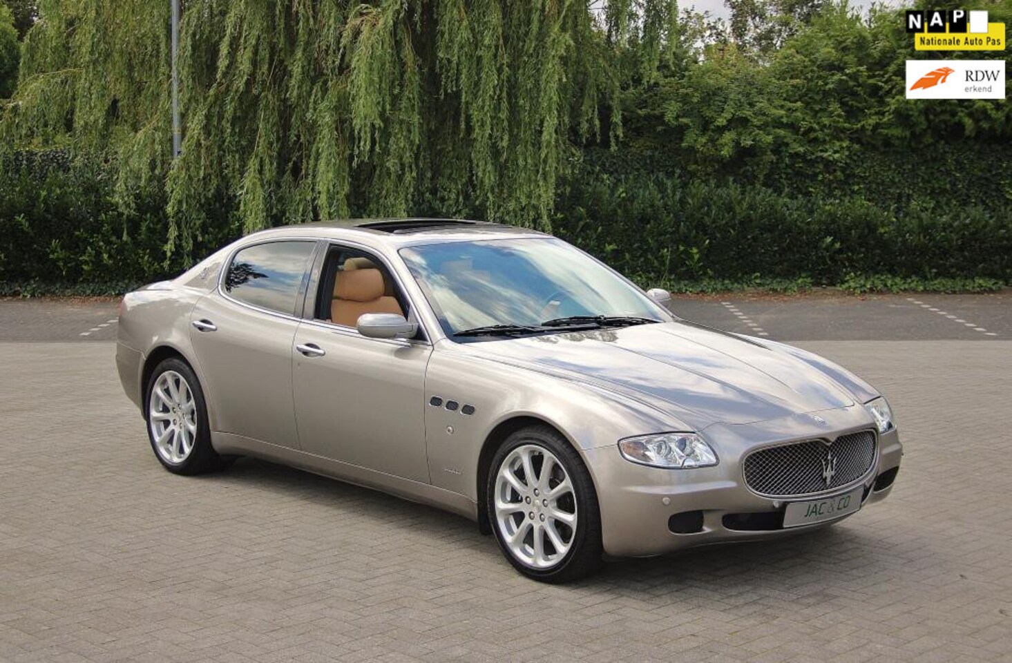 Maserati Quattroporte - 4.2 met glazen schuifdak - AutoWereld.nl