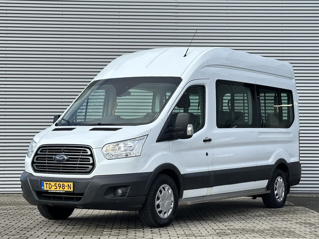 Ford Transit Kombi - 350 2.0 TDCI L3H2 Trend personenbus/rolstoelbus - AutoWereld.nl