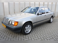 Mercedes-Benz 200-serie - 200D W124