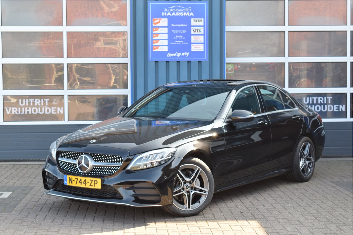 Mercedes-Benz C-klasse - AMG 200 4MATIC Premium Plus Pack Schuifdak - AutoWereld.nl