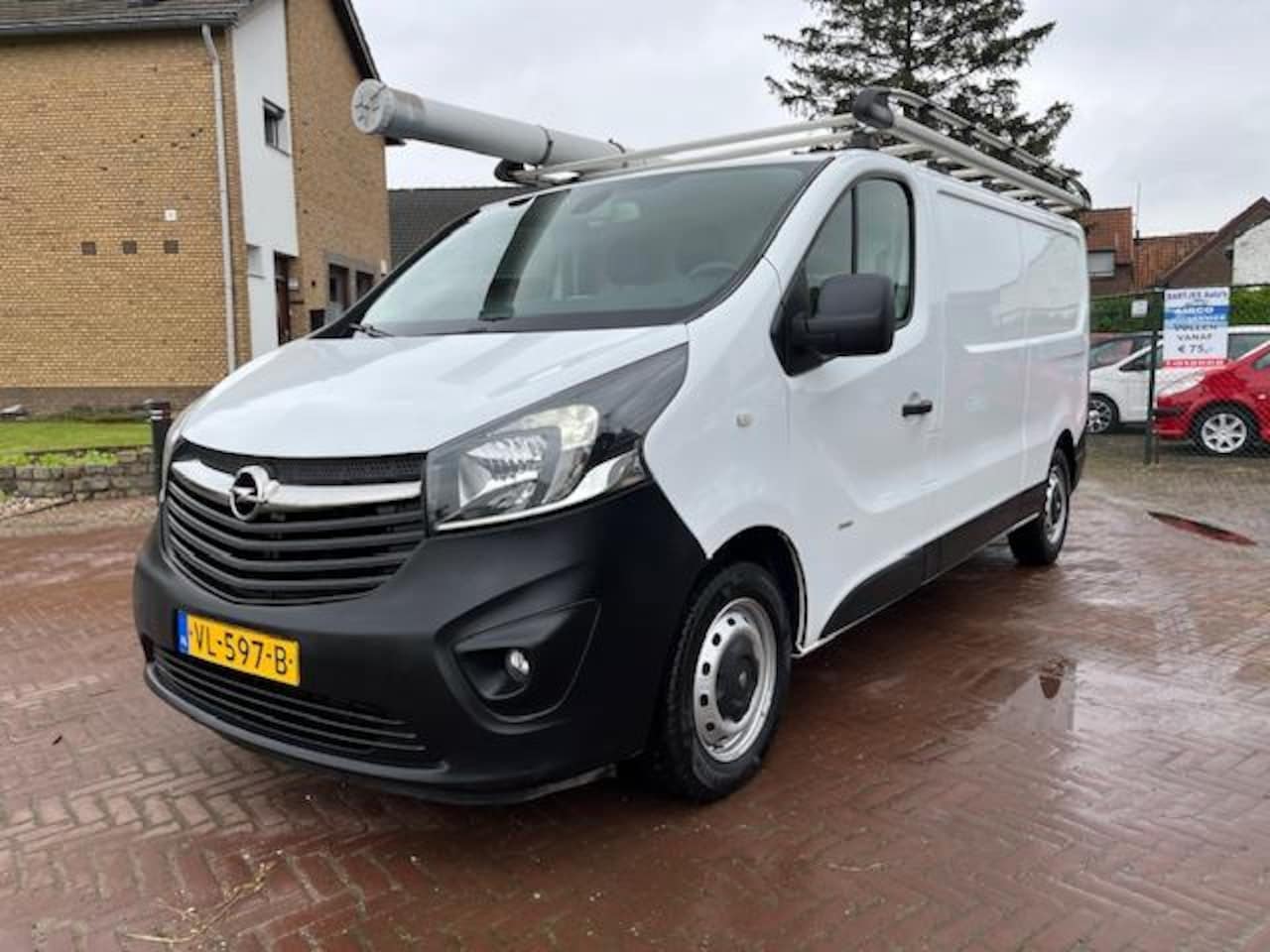 Opel Vivaro - 1.6 CDTI L2H1 Sport EcoFlex 1.6 CDTI L2H1 Sport EcoFlex - AutoWereld.nl