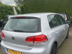 Volkswagen Golf - 1.6 TDI Highline BlueMotion