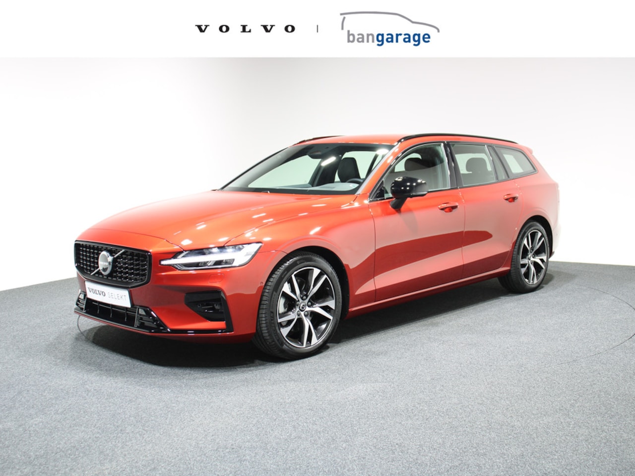 Volvo V60 - B4 197 PK Plus Dark Harman/Kardon Standkachel Trekhaak - AutoWereld.nl