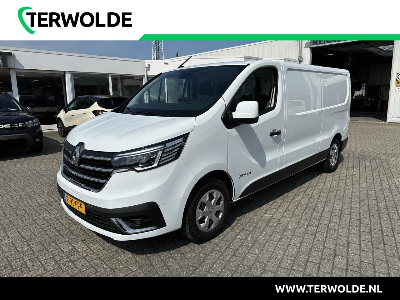 Renault Trafic - 2.0 dCi 130 T30 L2H1 Work Edition - AutoWereld.nl