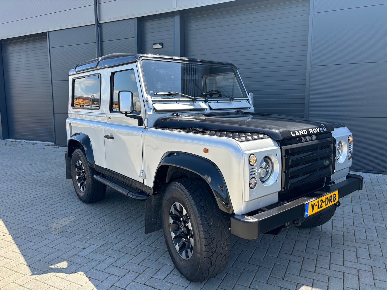 Land Rover Defender - 2.0 Mpi 16V Benzine Youngtimer - AutoWereld.nl