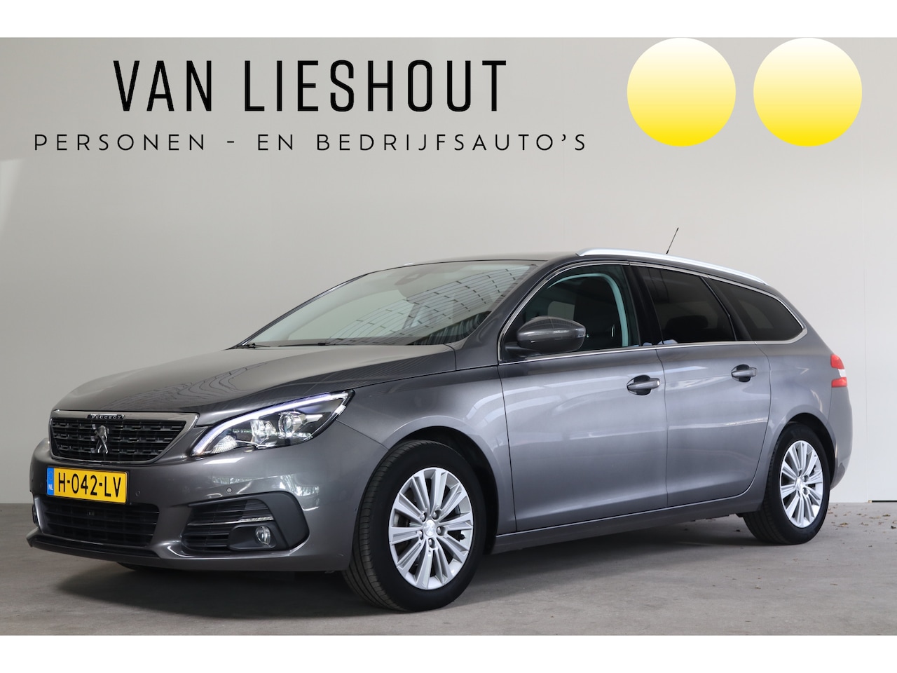 Peugeot 308 SW - 1.2 PureTech Blue Lease Premium NL-Auto!! Panoramadak I Camera - AutoWereld.nl