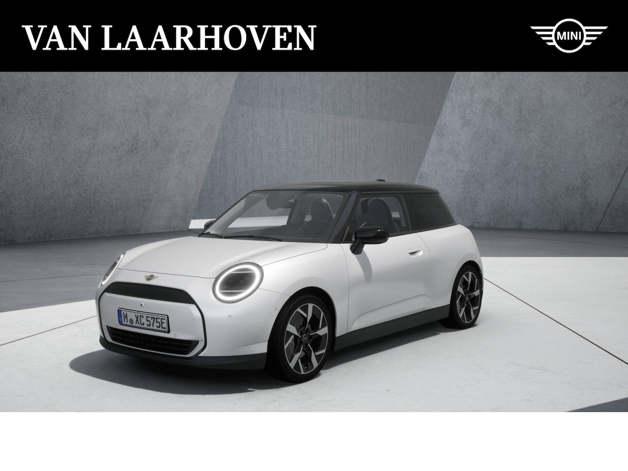 MINI Cooper - Hatchback E Classic 40.7 kWh / Panoramadak / Parking Assistant Plus / LED / Head-Up / Comf - AutoWereld.nl