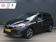 BMW 2-serie Gran Tourer - 218i 7p. Sportline Navigatie-Groot Head-Up Full-Led Privacy-Glass