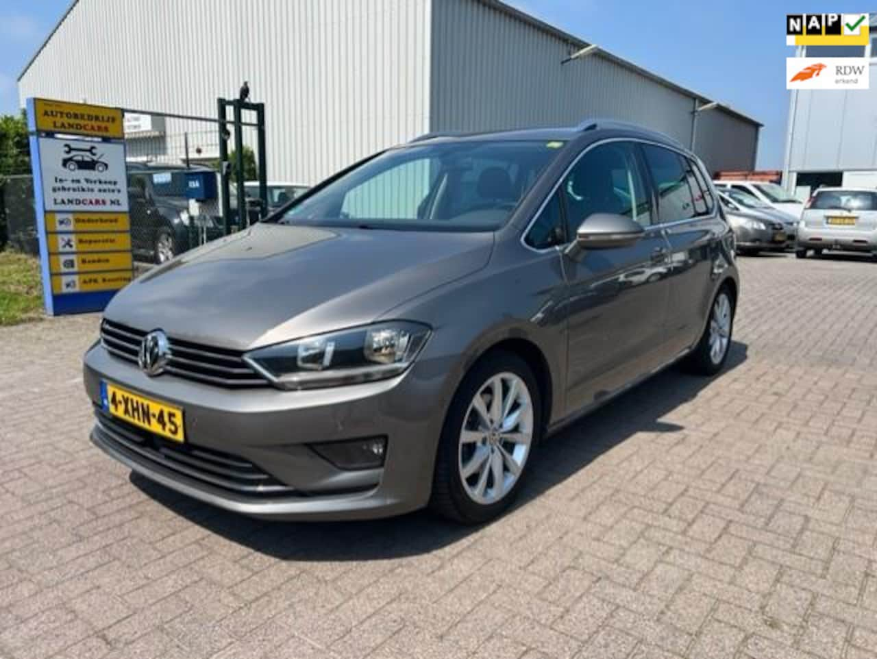 Volkswagen Golf Sportsvan - 1.4 TSI Highline Automaat Massage PDC Trekhaak - AutoWereld.nl