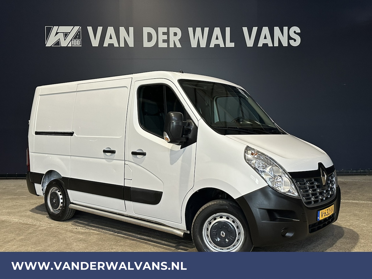 Renault Master - 2.3 dCi 131pk L1H1 Euro6 Airco | Navigatie | Camera | Cruisecontrol | Sidebars Parkeersens - AutoWereld.nl