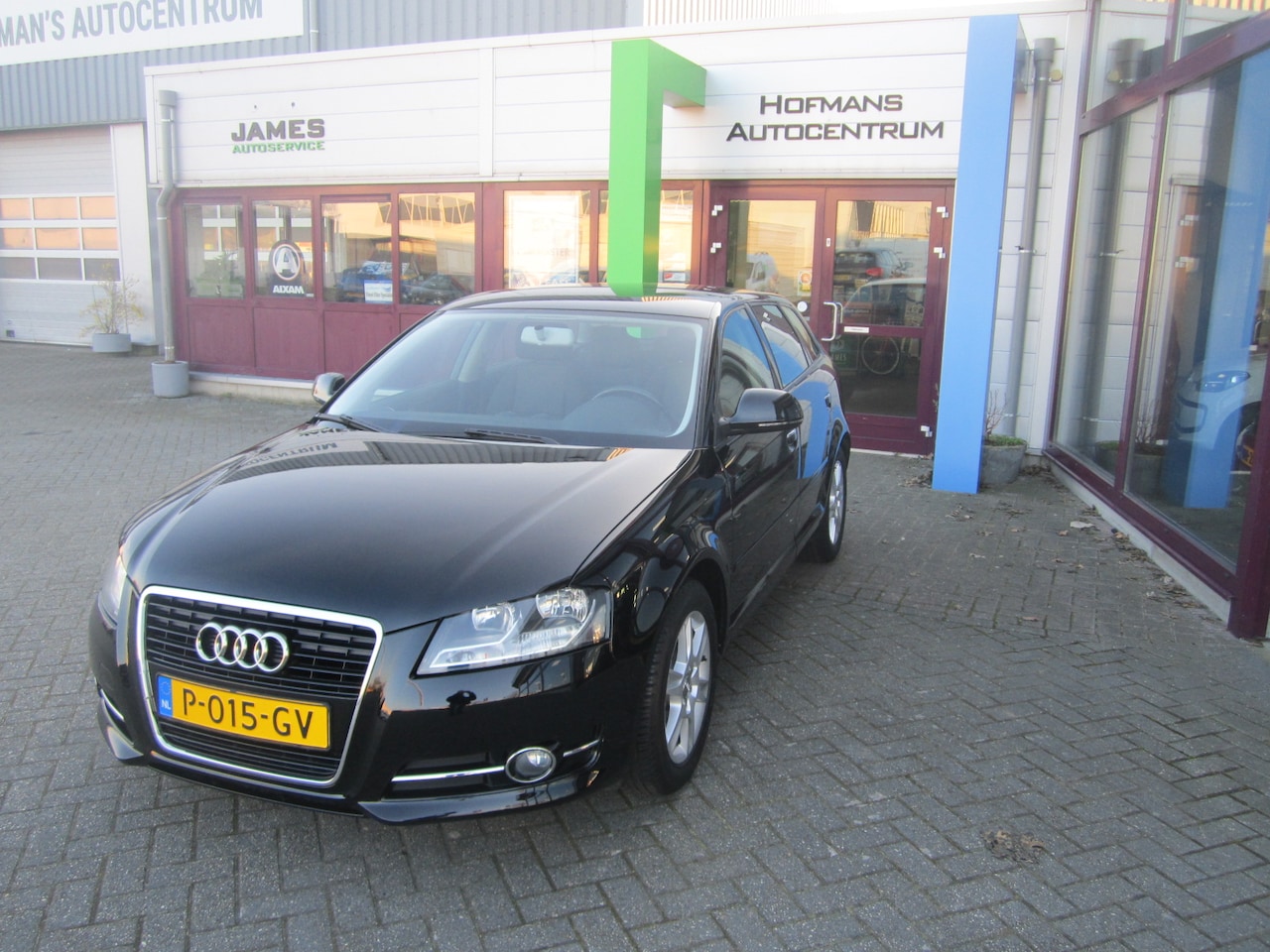 Audi A3 Sportback - 1.2 TFSI Attraction 1.2 TFSI Attraction - AutoWereld.nl