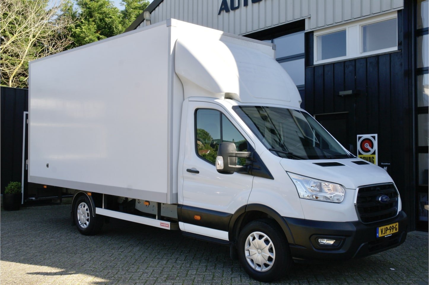 Ford Transit - 350 2.0 TDCI L4H1 Trend RWD / NL-Auto / Meubelbak / Carplay / Cruise - AutoWereld.nl