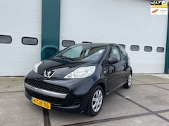 Peugeot 107 - 1.0-12V XR Airco