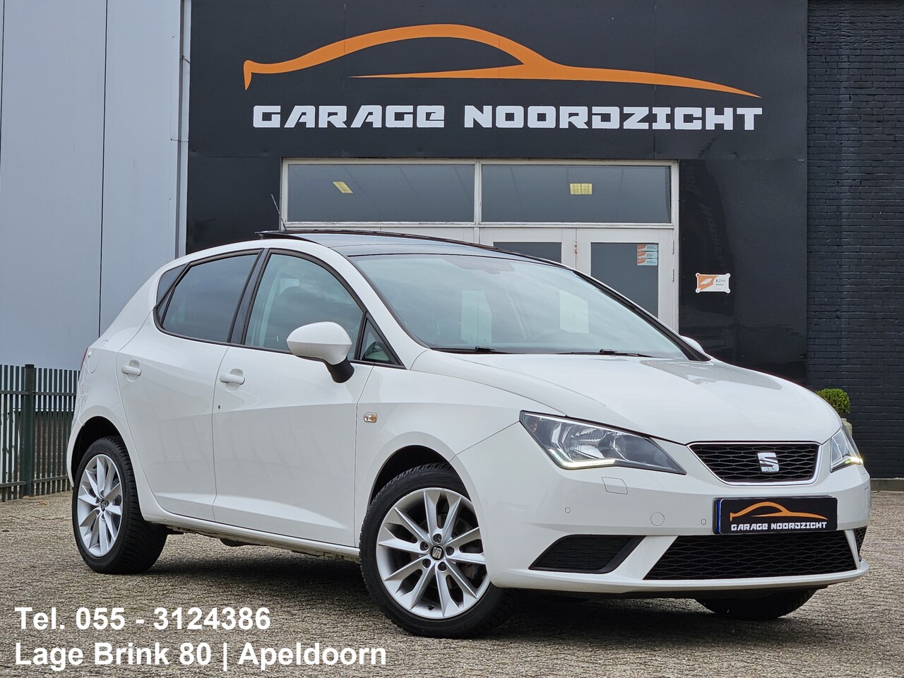 Seat Ibiza - 1.0 TSI Style PANORAMADAK|NAVIGATIE|LEDER/ALCANTARA|LED DAGRIJ VERLICHTING|PDC VOOR&ACHTER - AutoWereld.nl