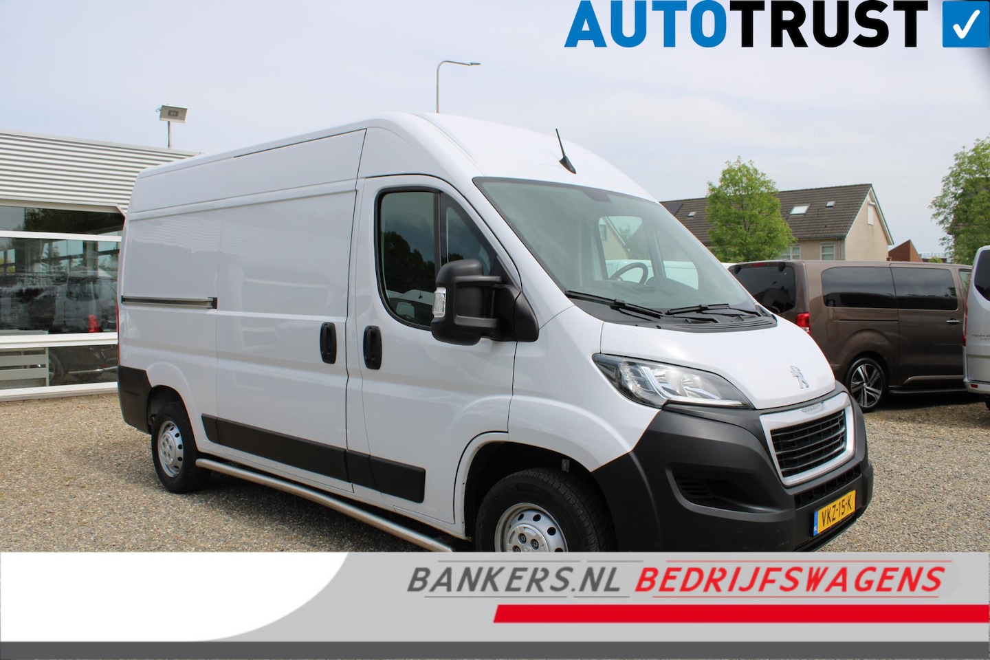 Peugeot Boxer - 2.2 BlueHDi 120PK, L2H2, Airco - AutoWereld.nl