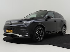 Volkswagen Tiguan - 1.5 eTSI 150pk DSG R-Line Business - Trekhaak - Panoramadak - Massagestoelen