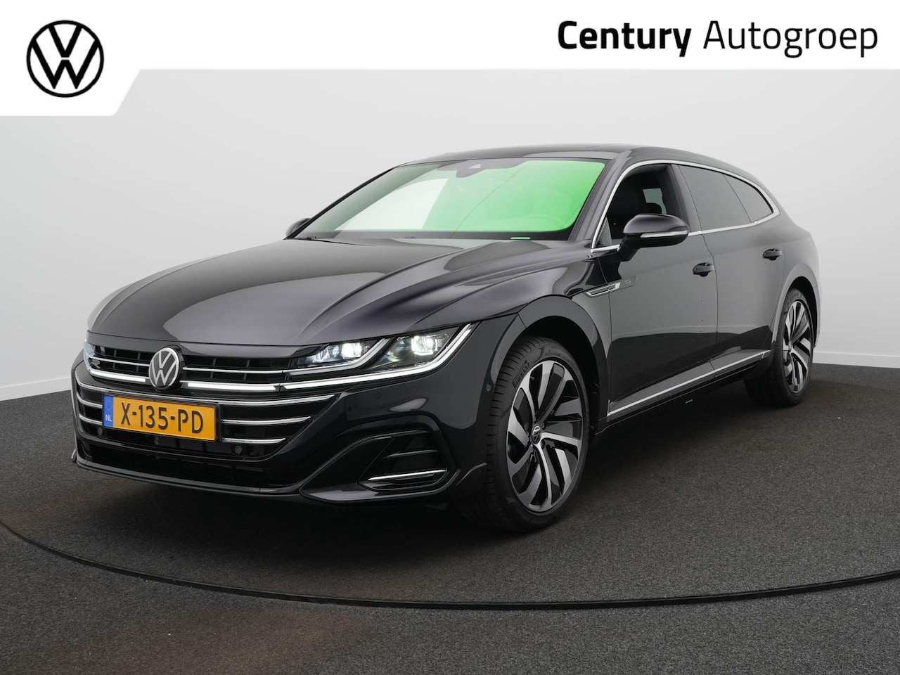 Volkswagen Arteon Shooting Brake - R-Line Business 2.0 140 kW / 190 pk TSI 7 versn. DSG / PANORAMADAK / TREKHAAK / HARMAN KAR - AutoWereld.nl