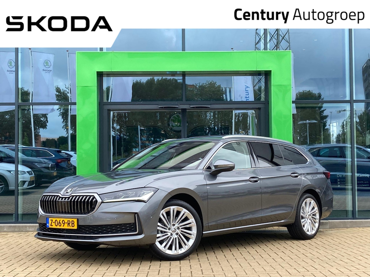 Skoda Superb Combi - 1.5 TSI MHEV First Edition Panoramadak | Leder | 19" - AutoWereld.nl