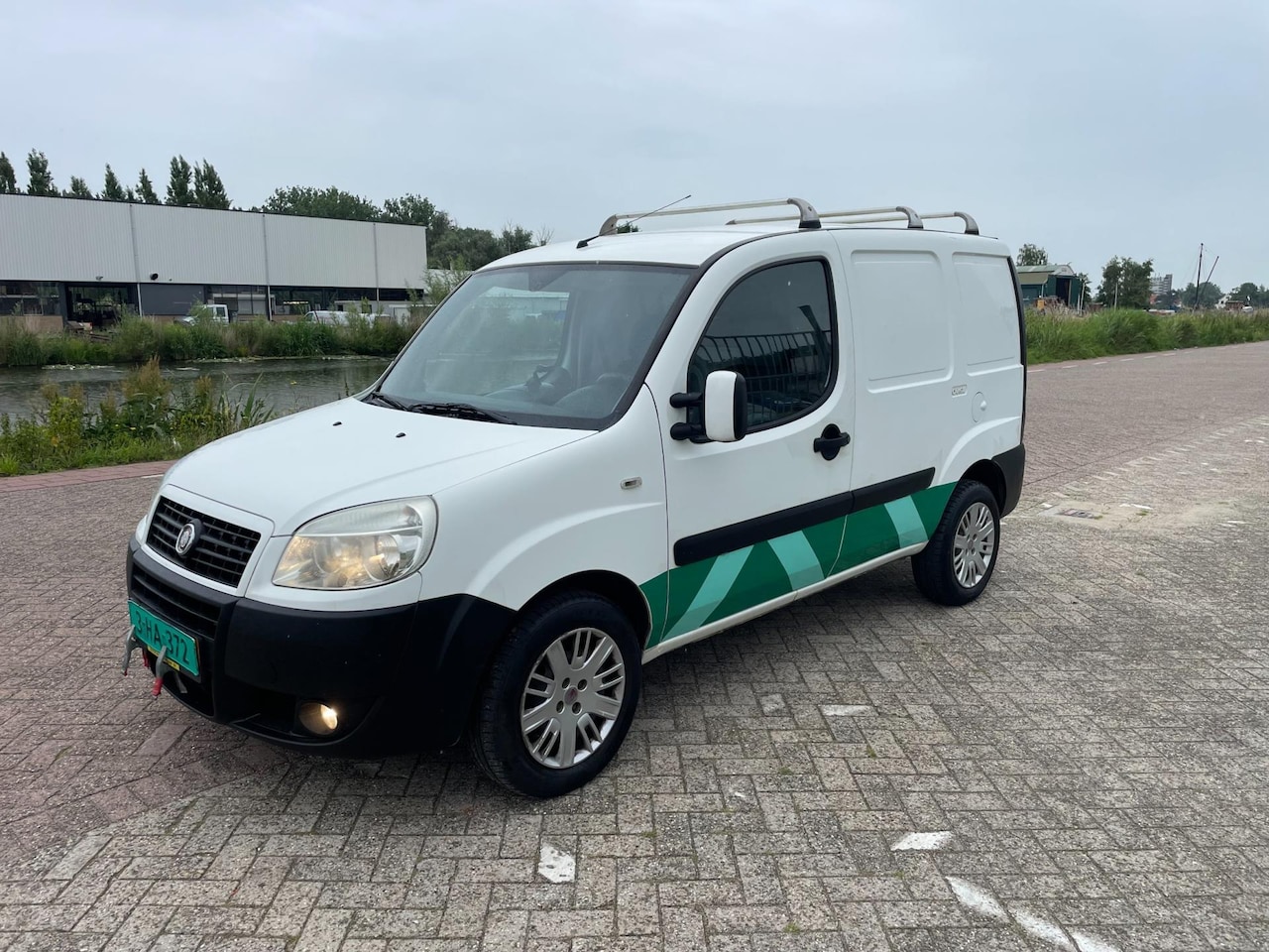 Fiat Doblò - 1.9 Multijet Basis!COOL AIRCO!ELECKTRISH RAAM&SPIEGELS!APK:19-05-2025!PARKEERSENSOR ACHTER - AutoWereld.nl