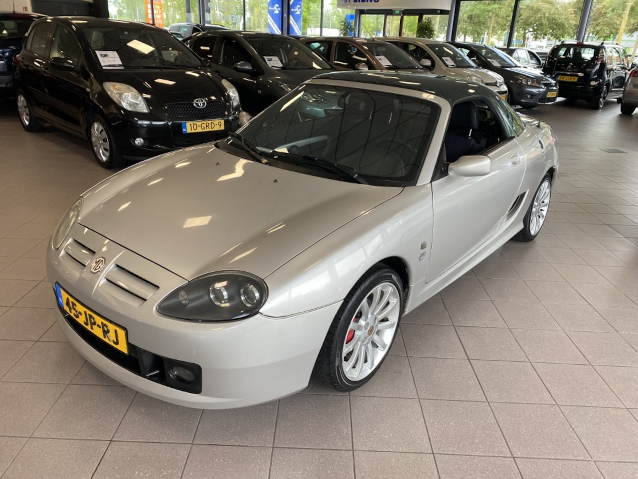 MG TF - 1.8 TF 135 HARD TOP NW APK BJ 2002 !!! - AutoWereld.nl